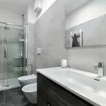 Apartment In Centro - By Myhomeincomo *