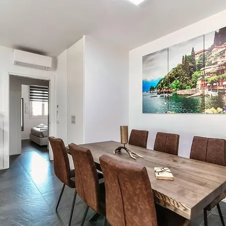 Appartement In Centro - By Myhomeincomo Como