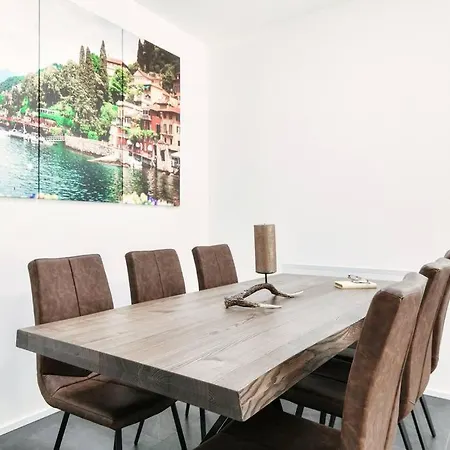 In Centro - By Myhomeincomo *