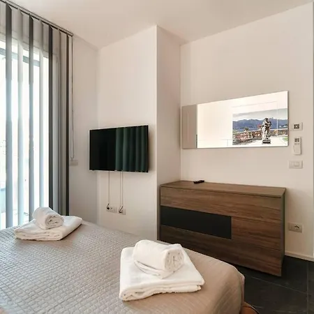 In Centro - By Myhomeincomo Como