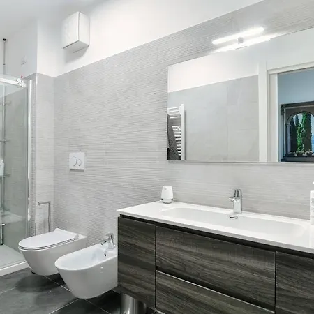 In Centro - By Myhomeincomo