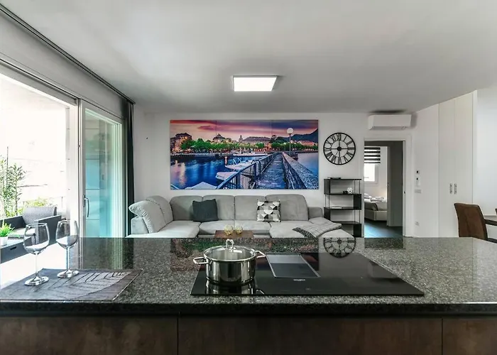 Appartement In Centro - By Myhomeincomo Como