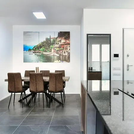 In Centro - By Myhomeincomo