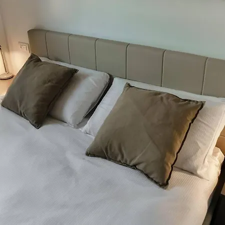 In Centro - By Myhomeincomo * Como